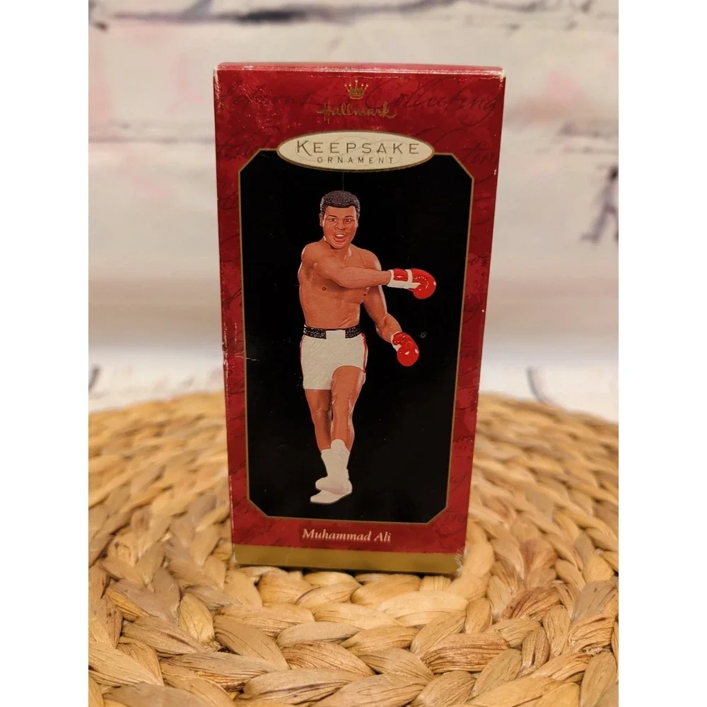 RARE MUHAMMAD ALI 1999 HALLMARK ORNAMENT PROFESSIONAL BOXING‎